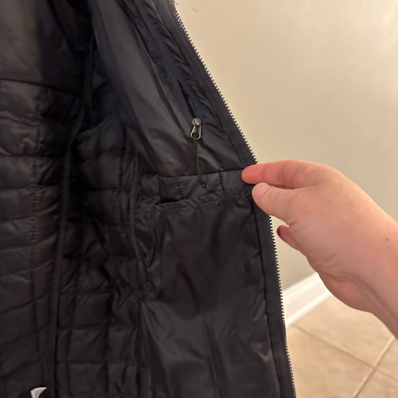 THE NORTH FACE Women's Thermoball Eco Hoodie Women’s XS Black - Picture 5 of 11